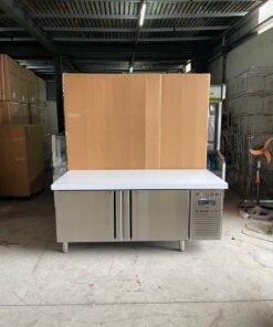 tu mat ban chat - tu mat quay bar 1.8m