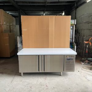 tu mat ban chat - tu mat quay bar 1.8m